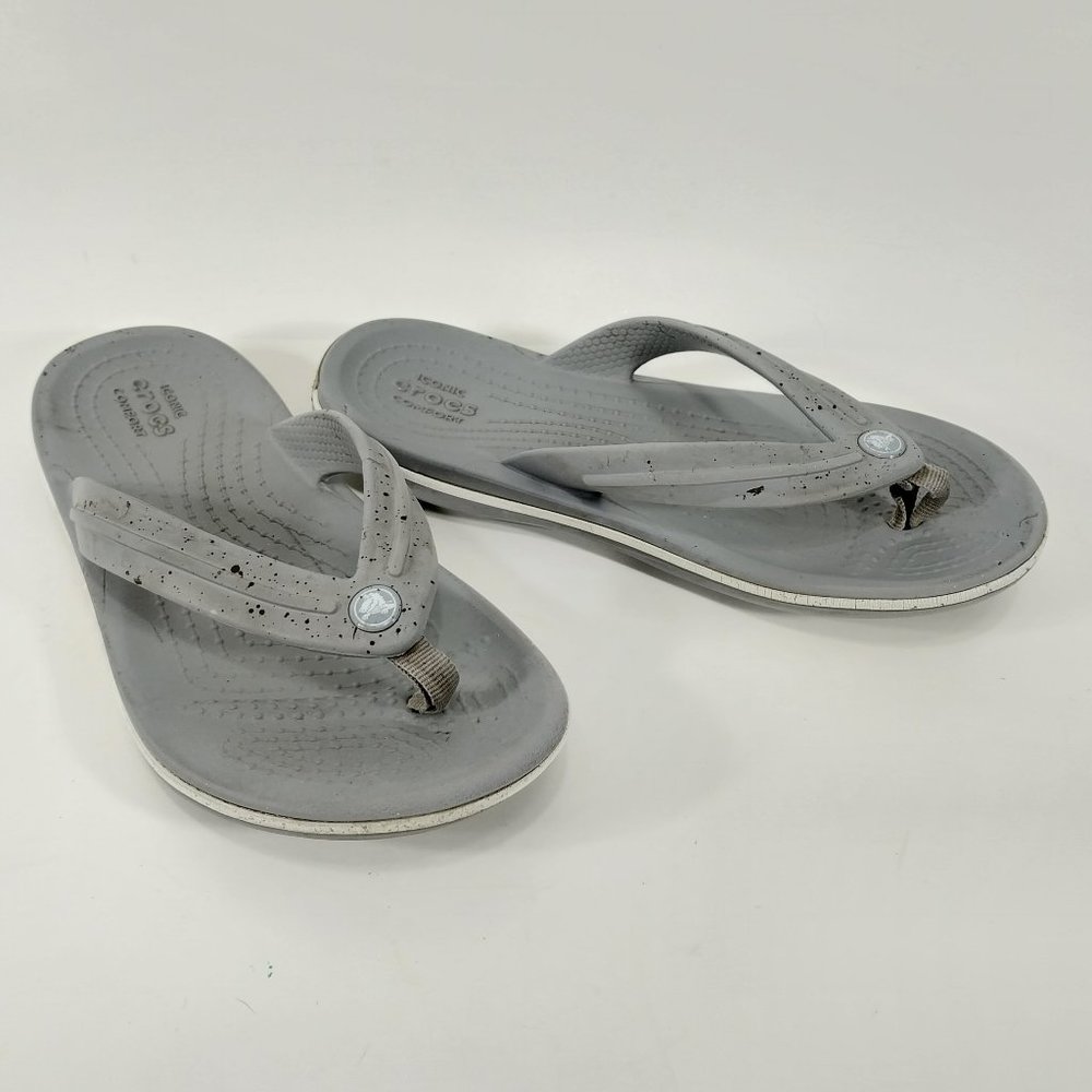 Crocs Flip Flops Youth Size J2 Sandals Gray Girls Boys Unisex Summer Shoes
